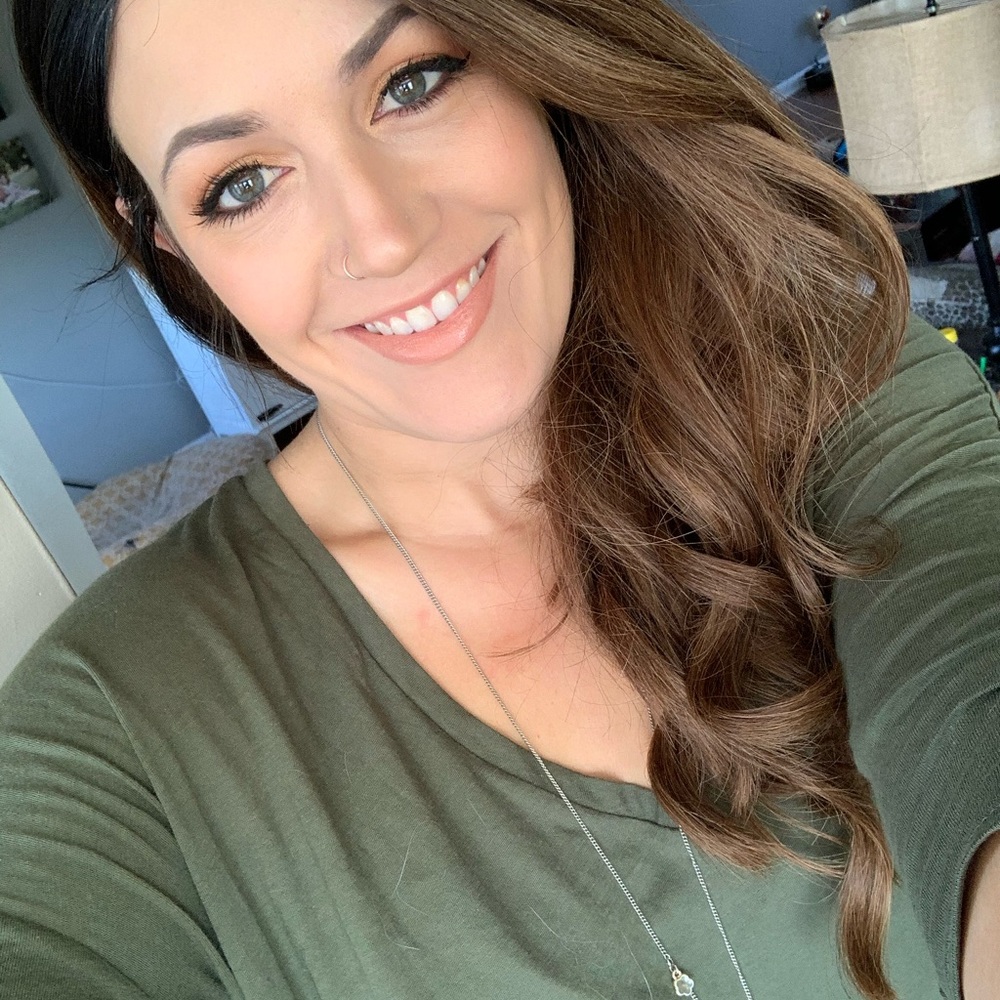 Meet your Posher, Sara